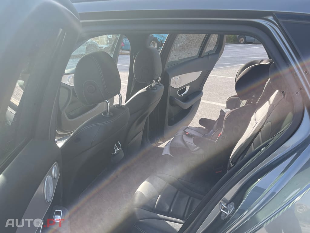 Mercedes-Benz C 220 AMG