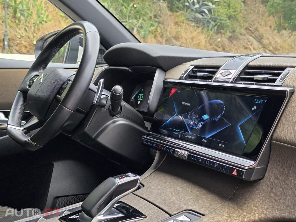 DS DS7 Crossback E-Tense Bastille+ EAT8