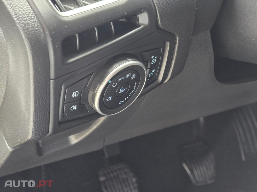 Ford Focus SW 1.0 EcoBoost Titanium