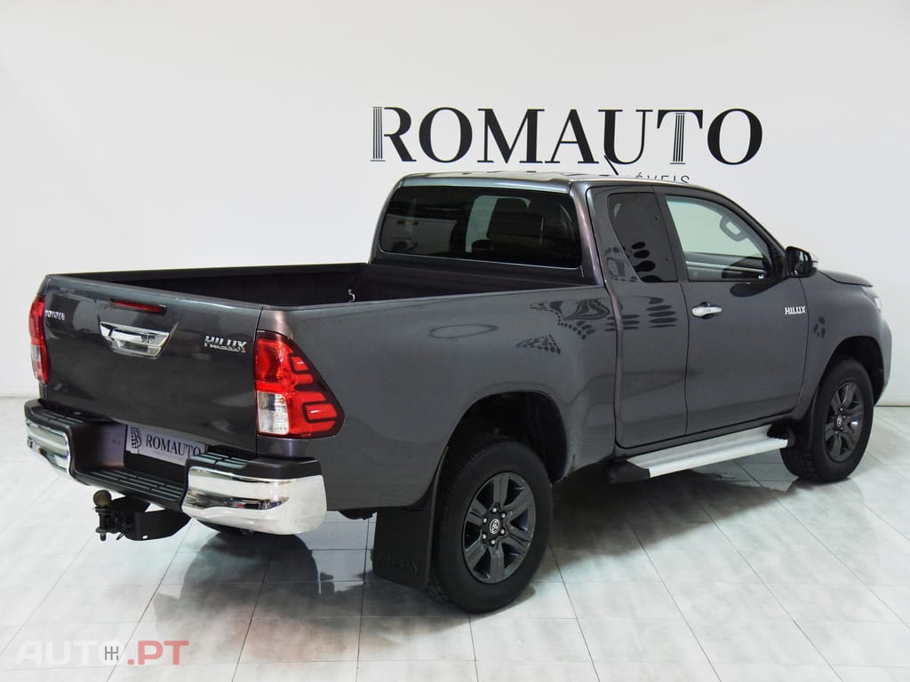 Toyota Hilux 2.4 D-4D 4WD Tracker 3L