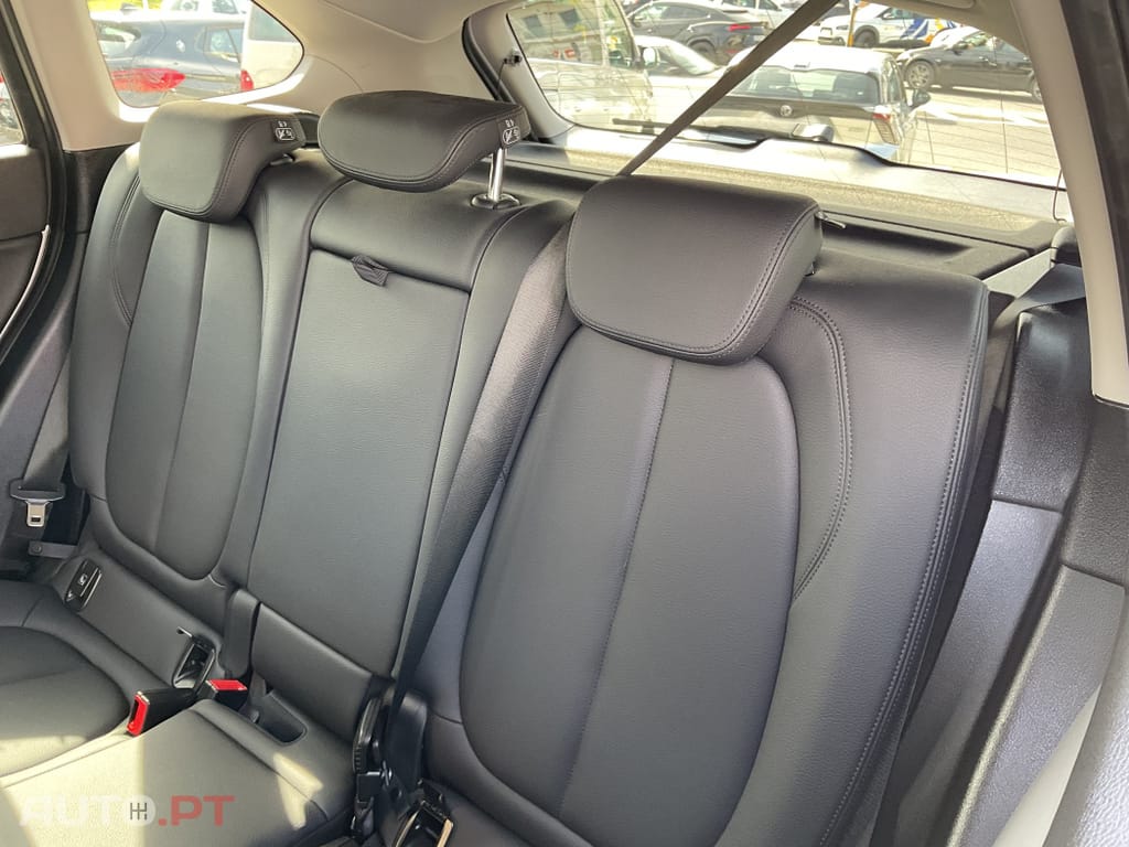 BMW X1 16 d sDrive Auto