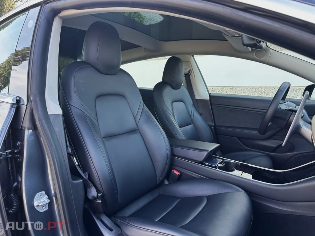 Tesla Model 3 Long-Range Dual Motor AWD
