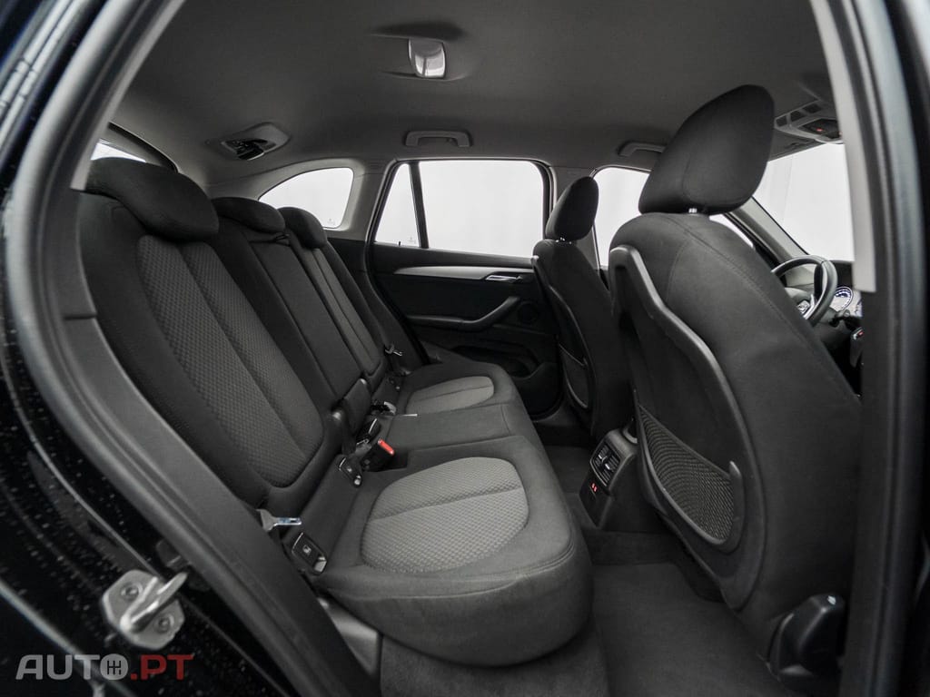 BMW X1 25 e xDrive Corporate Edition