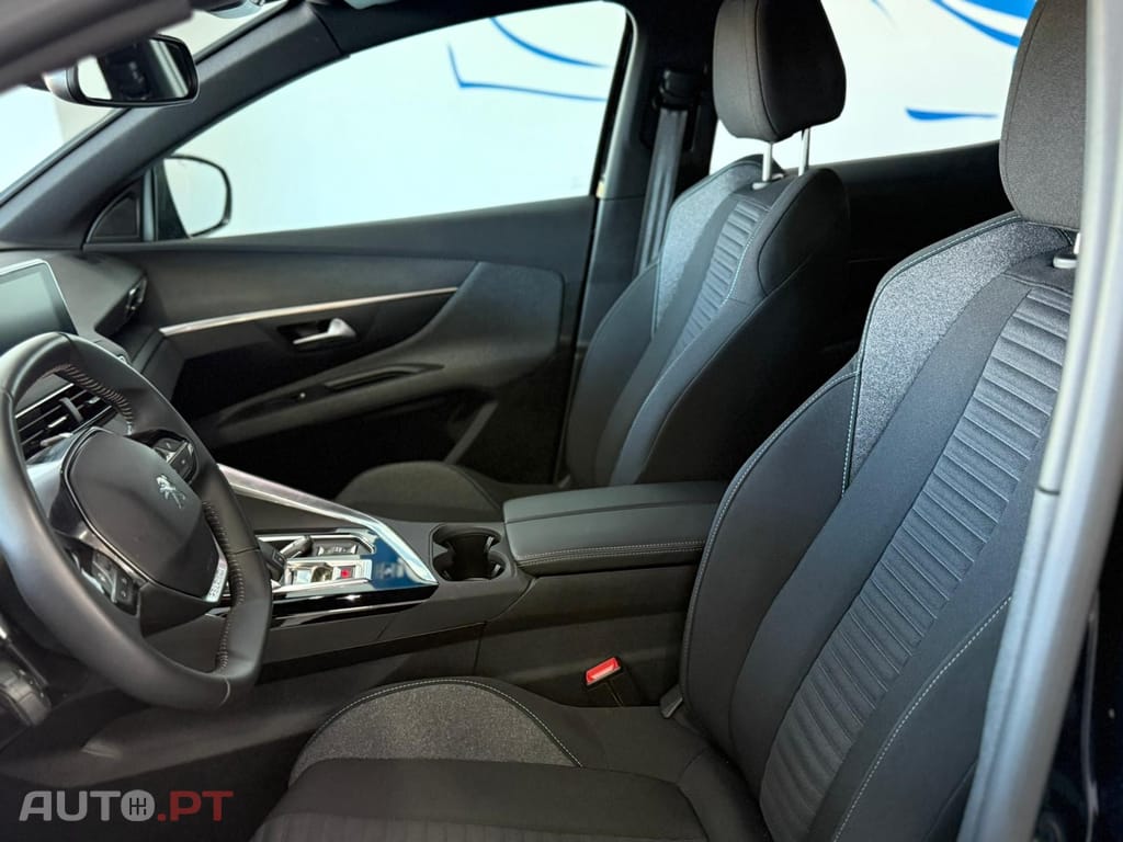 Peugeot 3008 1.2 PureTech Allure EAT8