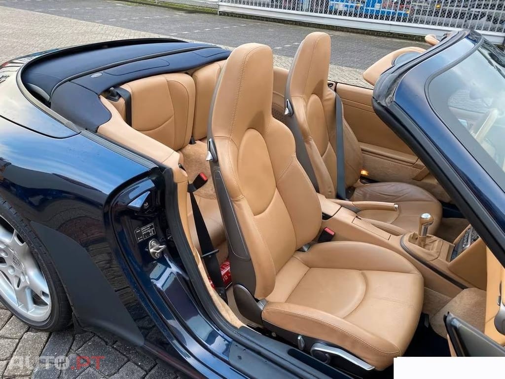 Porsche 911 Carrera