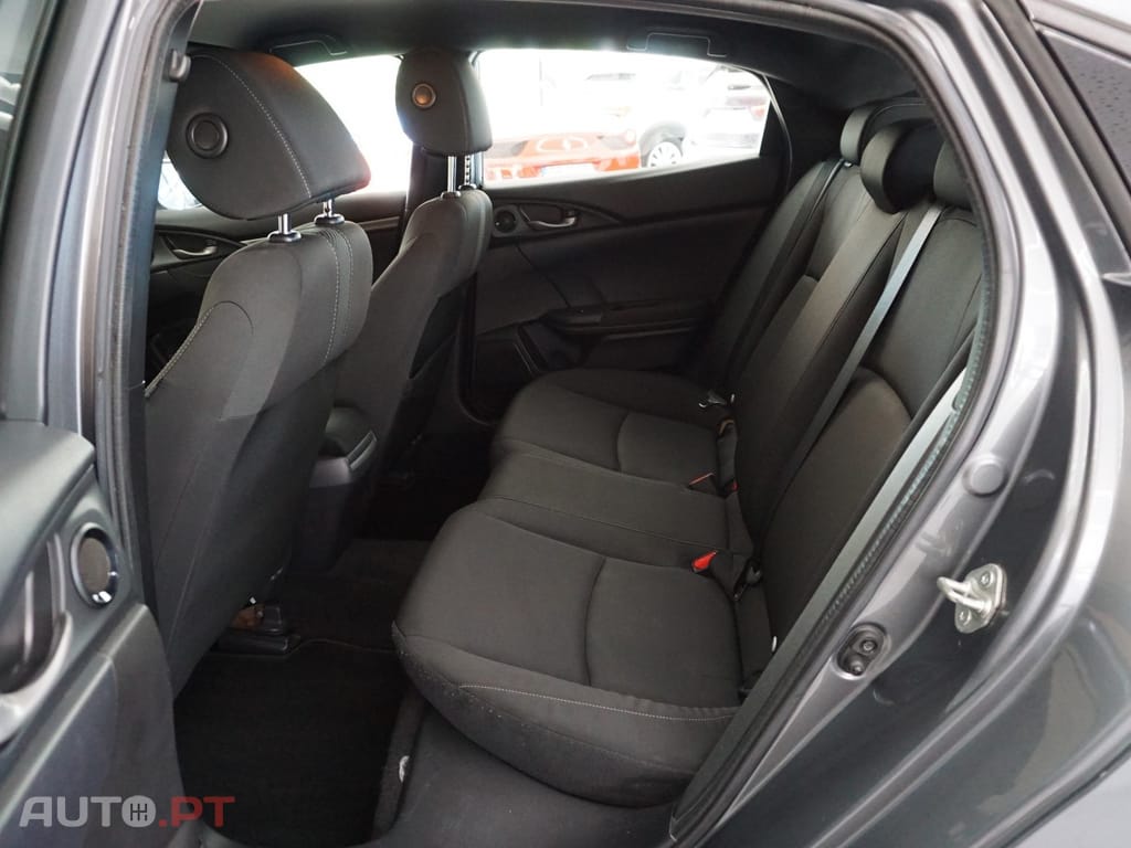 Honda Civic 1.6 i-DTEC Elegance Navi