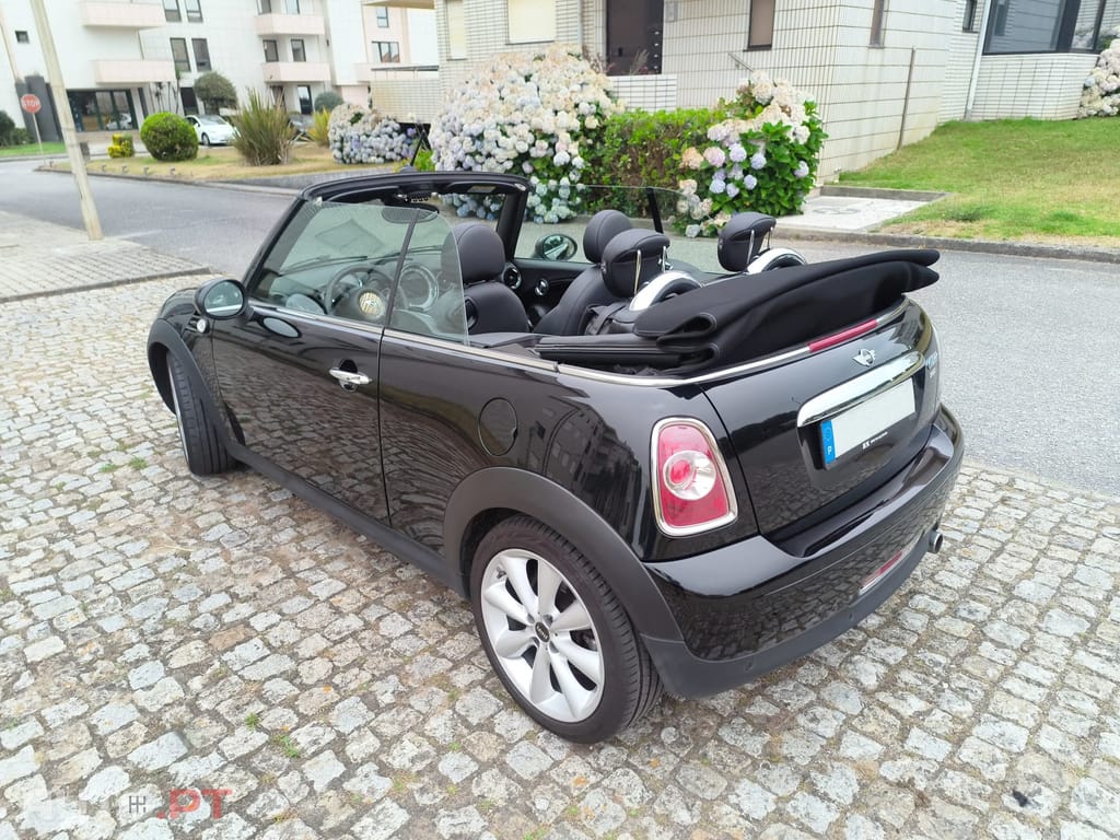 MINI Cooper R57 2015