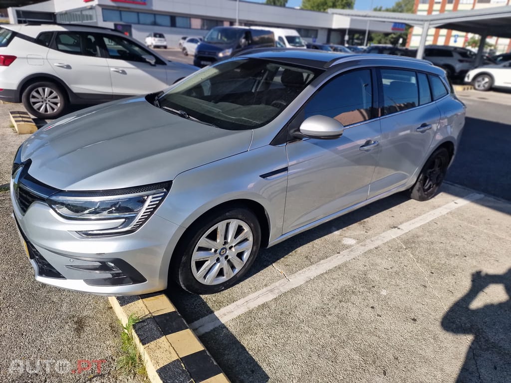 Renault Mégane E-Tech E tech hybrid