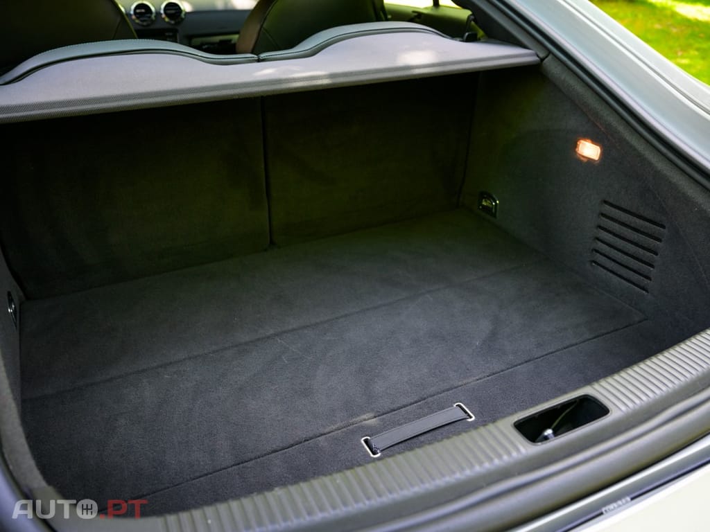 Audi TT 2.0 TFSi S-line S tronic