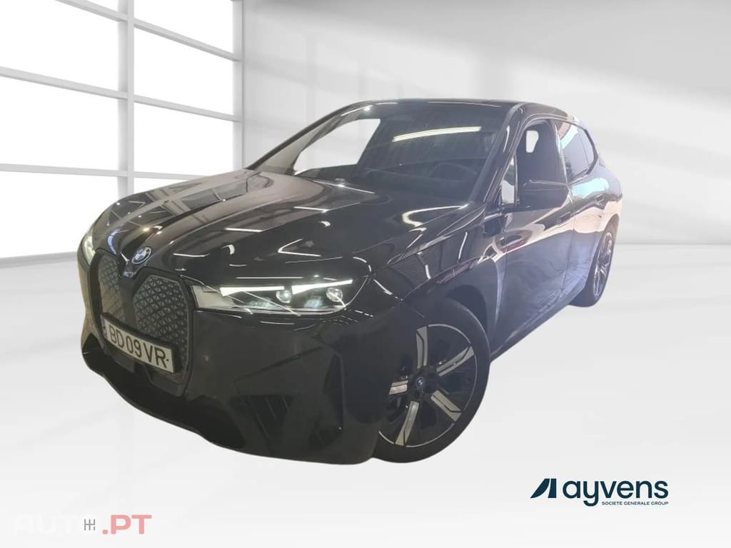 BMW iX xDrive 40