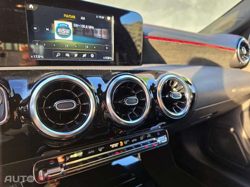 Mercedes-Benz CLA 200 d Shooting Brake AMG Line Aut.