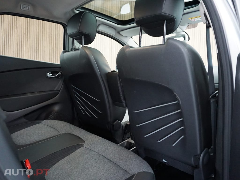 Renault Captur TCe 150 EDC GPF INTENS