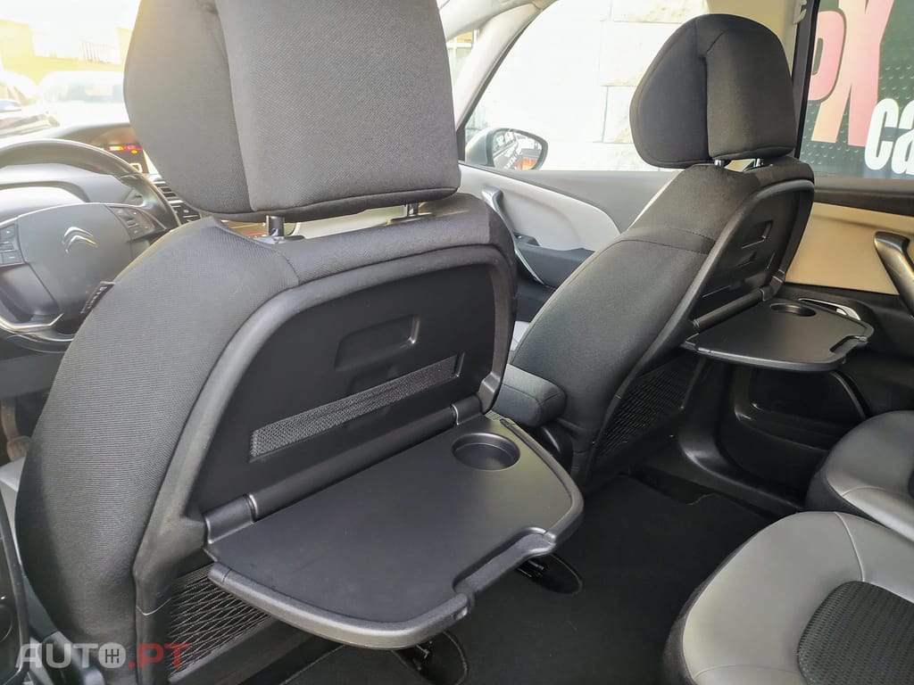 Citroen C4 SpaceTourer 1.5 BlueHDI Shine( 7 Lug)