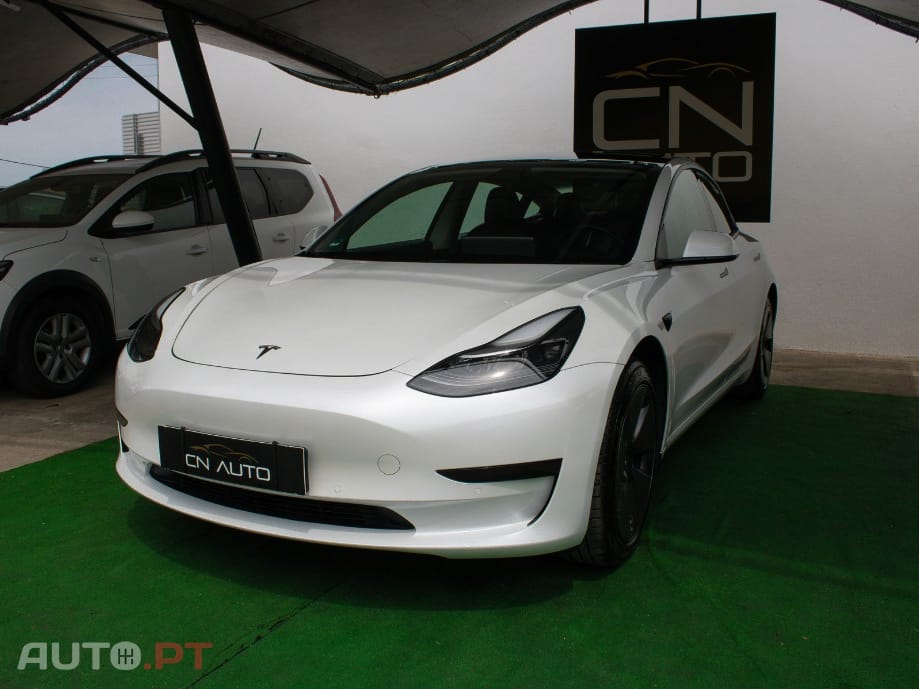 Tesla Model 3 Standard Range Plus RWD