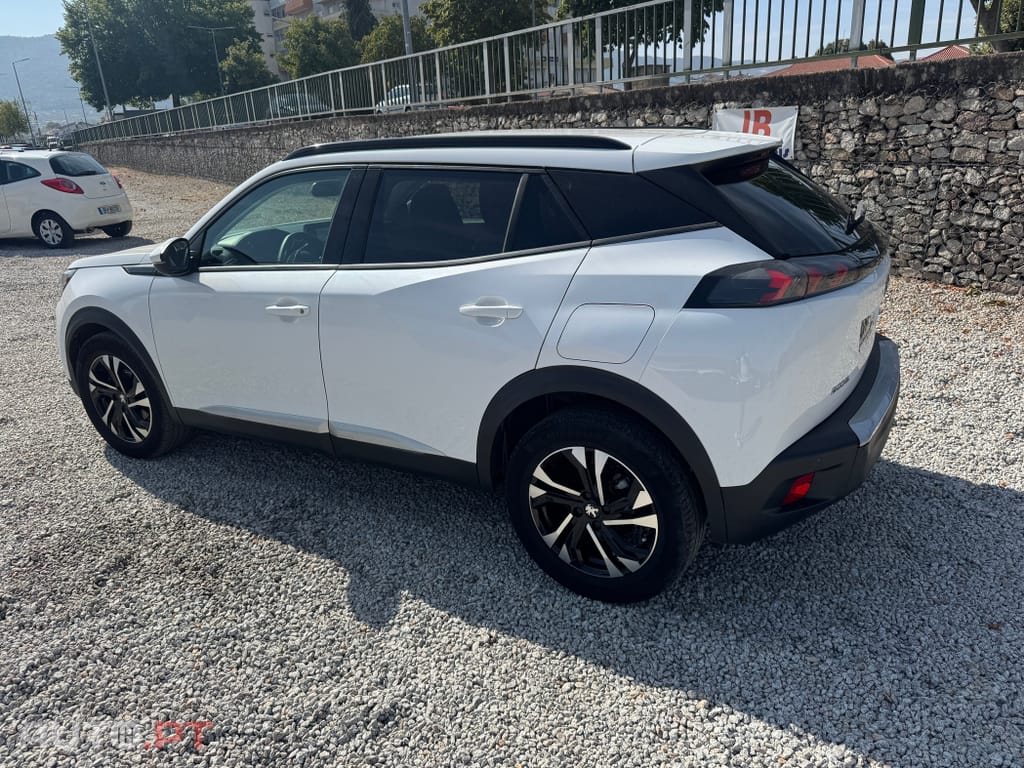 Peugeot 2008 1.2 PureTech Allure