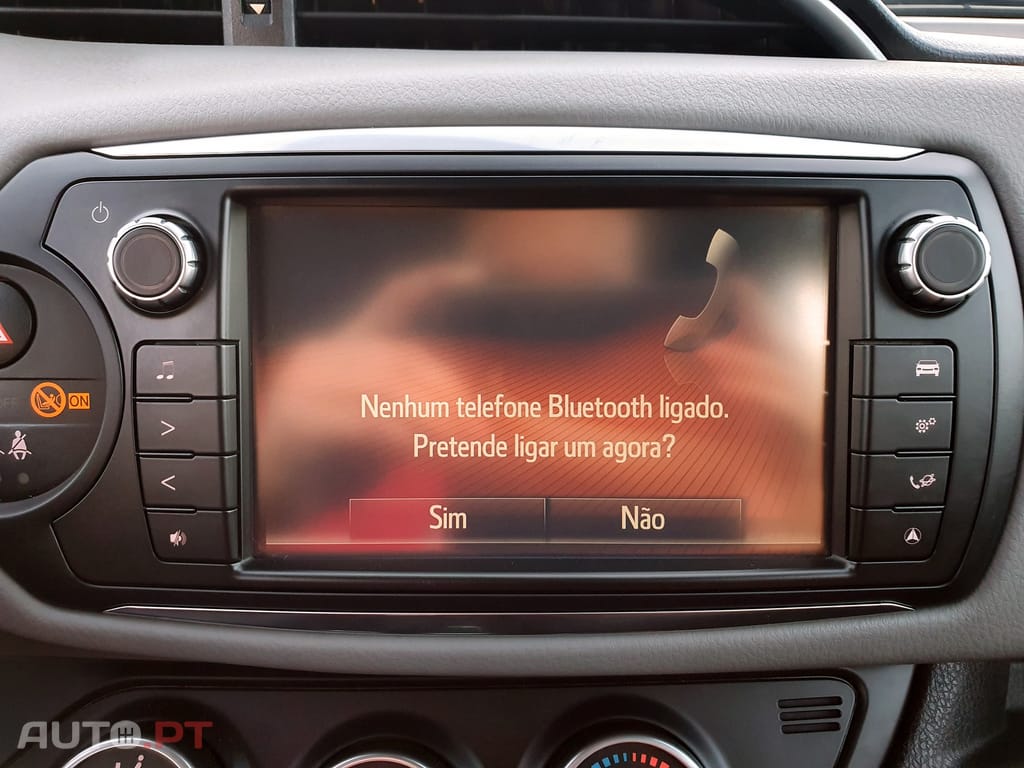 Toyota Yaris 1.0 VVT-i Comfort+Pack Style+Pack Techno+Navi