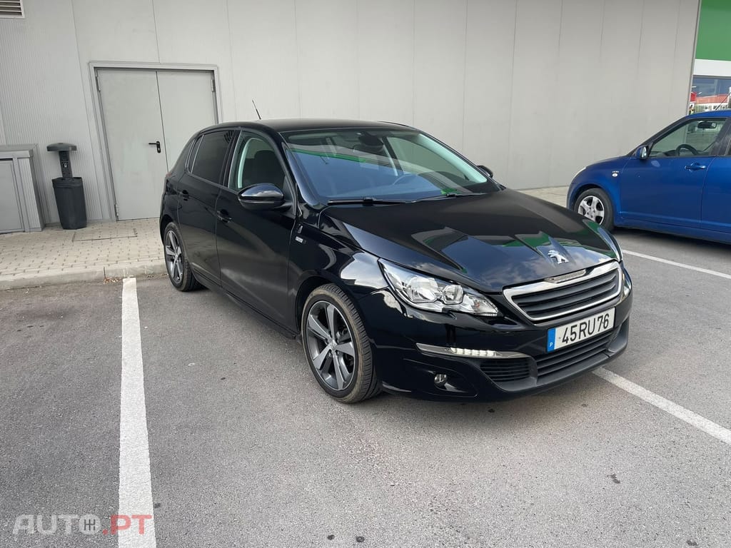 Peugeot 308 1.6 BlueHDi Style J17