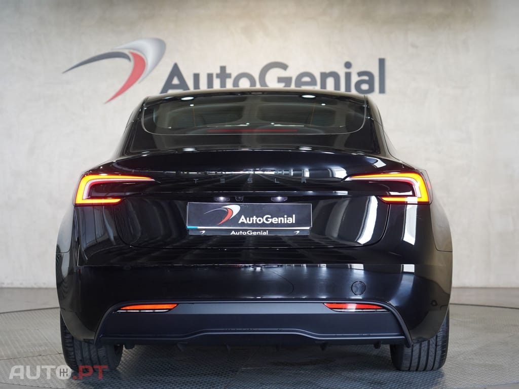 Tesla Model 3 Tração Traseira