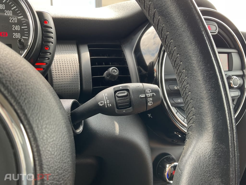 MINI Cooper Cooper D