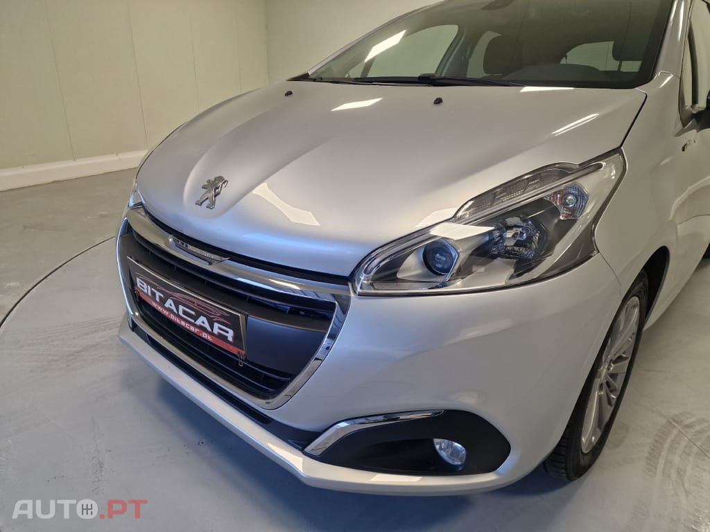 Peugeot 208 1.2 STYLE