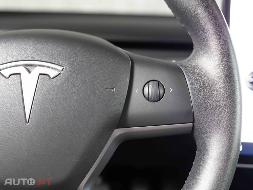 Tesla Model 3 Standard Range Plus RWD