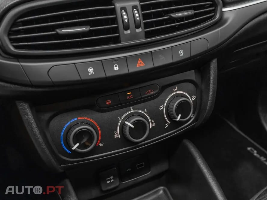 Fiat Tipo 1.3 M-Jet Lounge J17