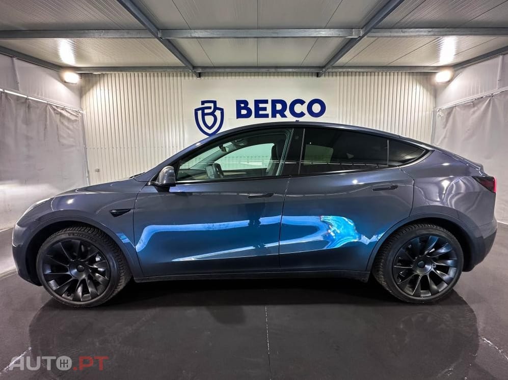 Tesla Model Y Long Range Dual Motor AWD