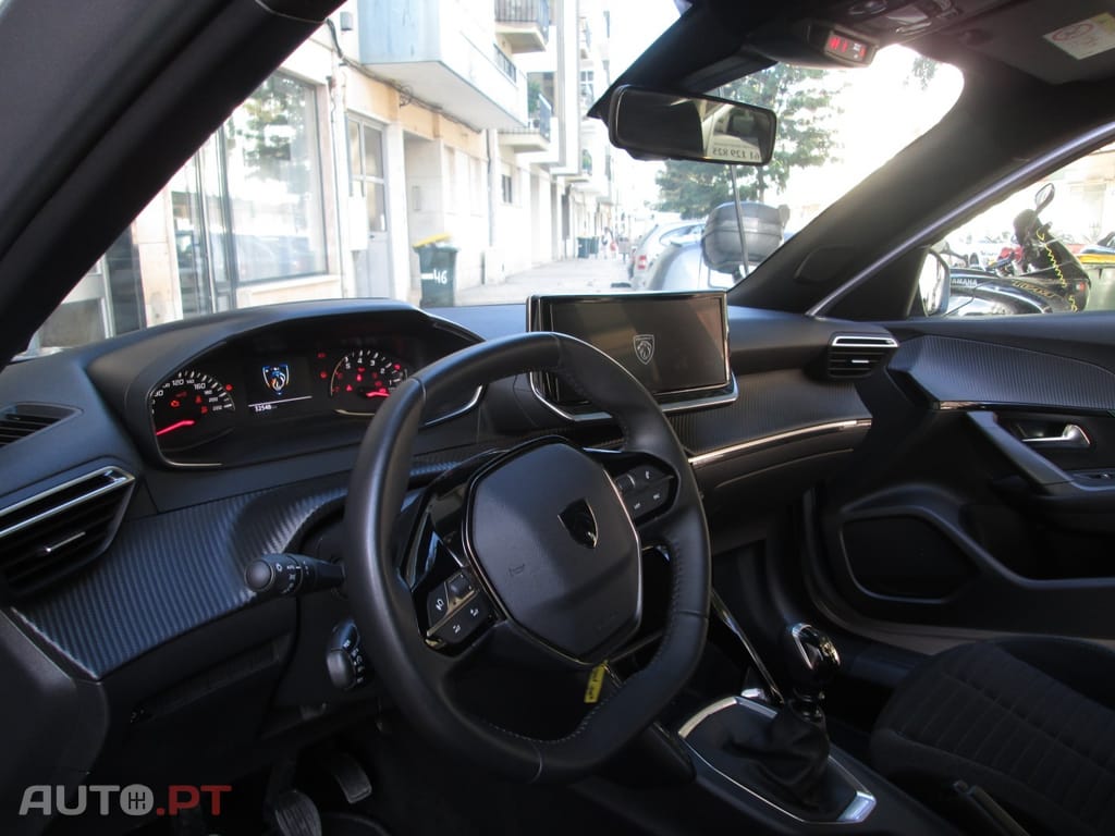 Peugeot 2008 1.2 PureTech Active