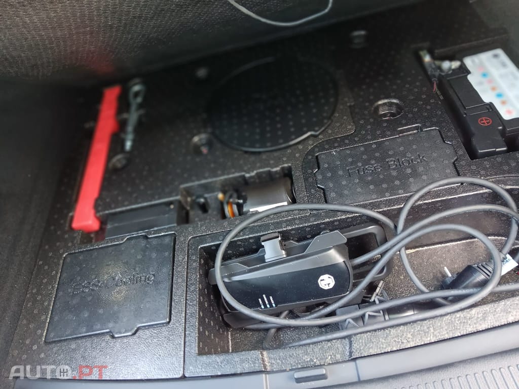 MG EHS LUXURY PHEV