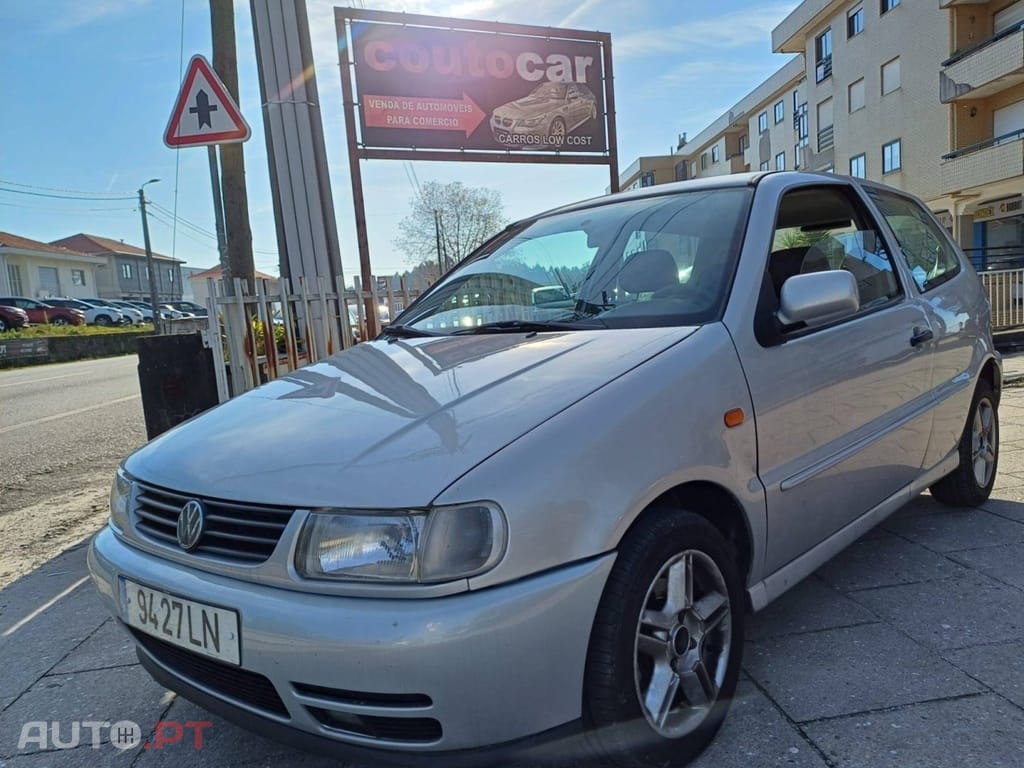 Volkswagen Polo 1.4 16V Sport AC