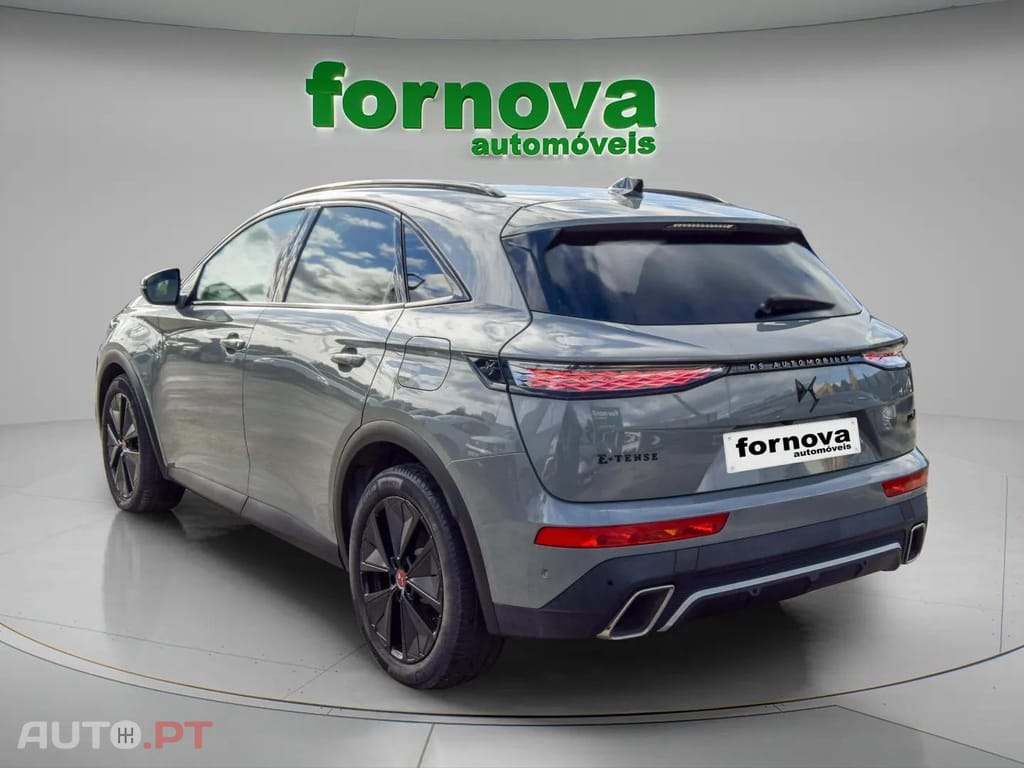 DS DS7 E-Tense Performance Line