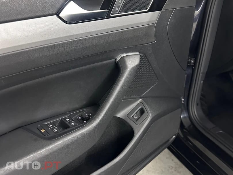 Volkswagen Passat Variant 2.0 TDi Confortline DSG