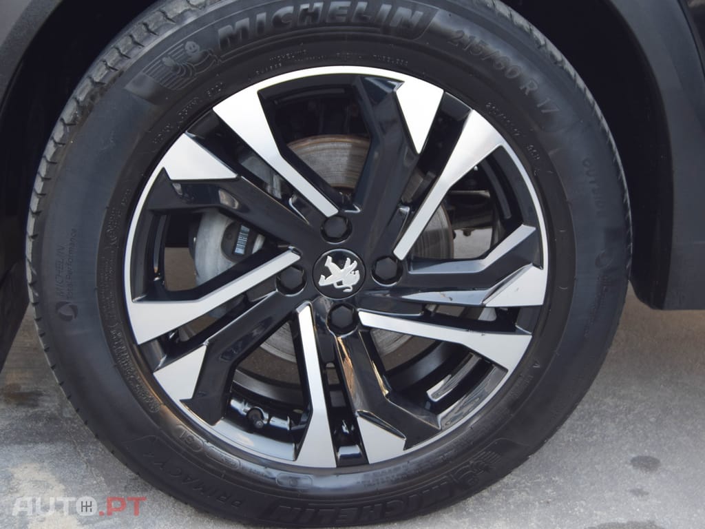 Peugeot 2008 1.2 PureTech GT Line EAT8