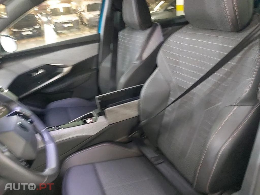 Peugeot E-3008 73 kWh Allure