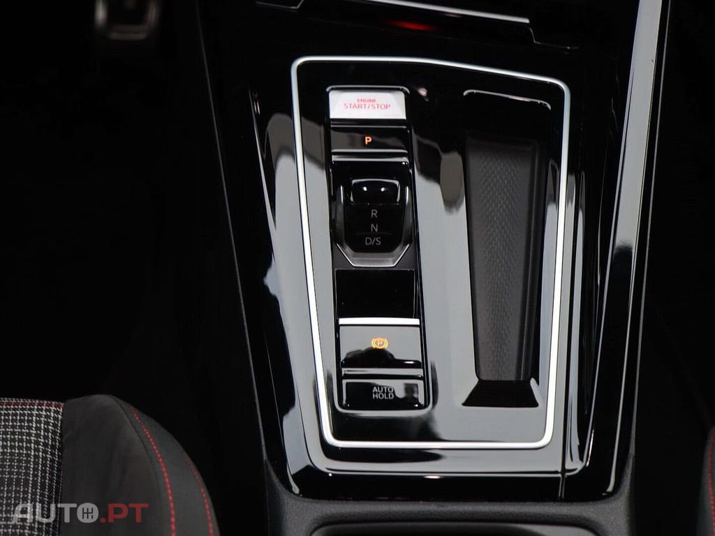 Volkswagen Golf 2.0 TSI GTI DSG