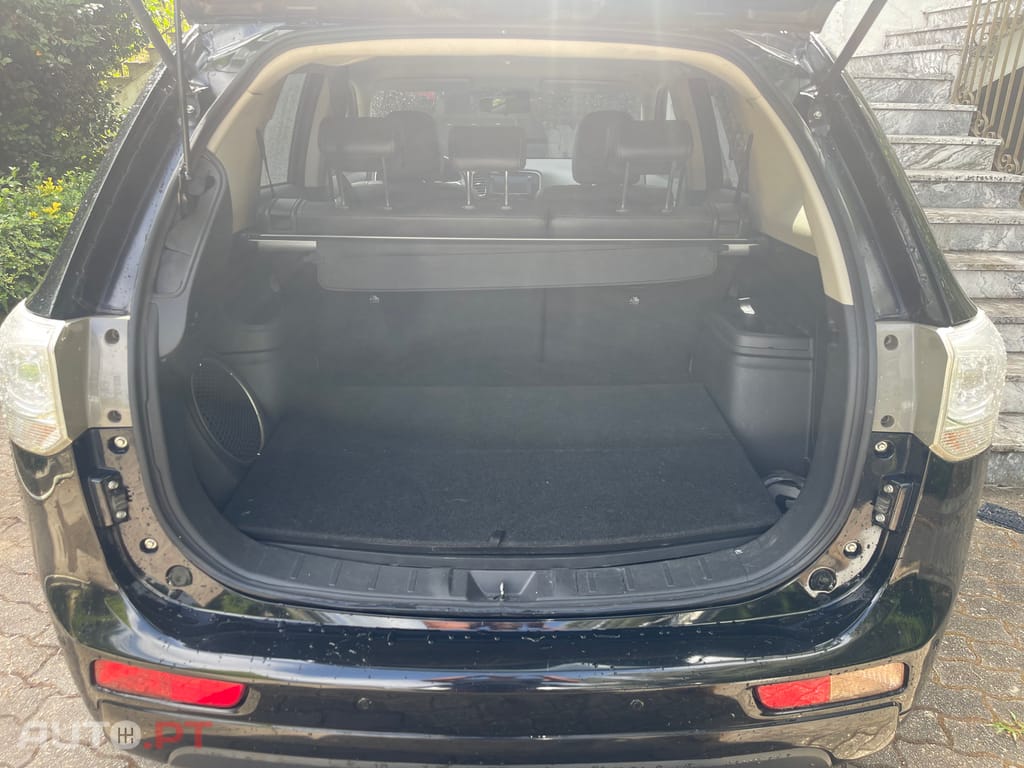 Mitsubishi Outlander PHEV+GPL