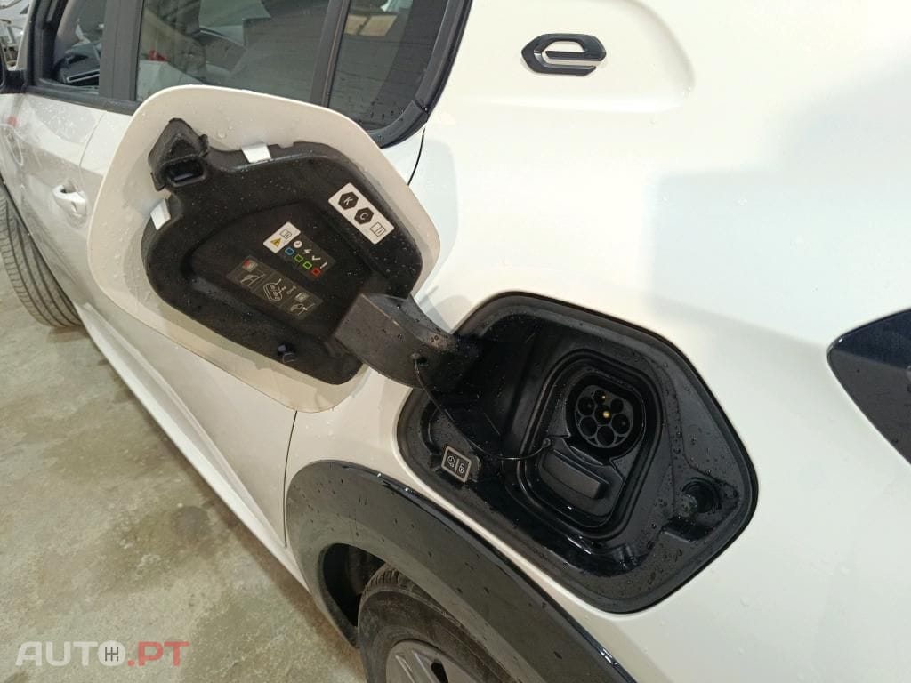 Peugeot E-208 50 kWh Active Pack