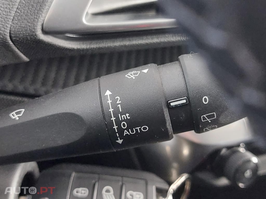 Peugeot 3008 1.5 BlueHDi Active