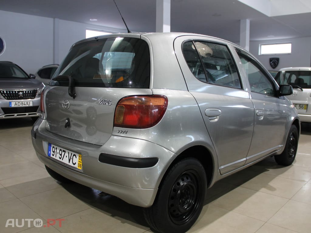 Toyota Yaris 1.0 Sol