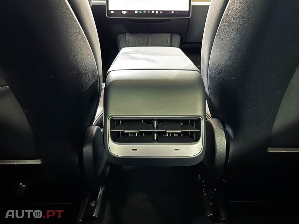 Tesla Model Y Standard