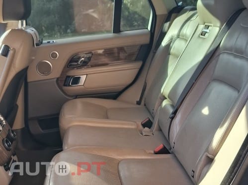 Land Rover Range Rover P400e Plug-in Vogue