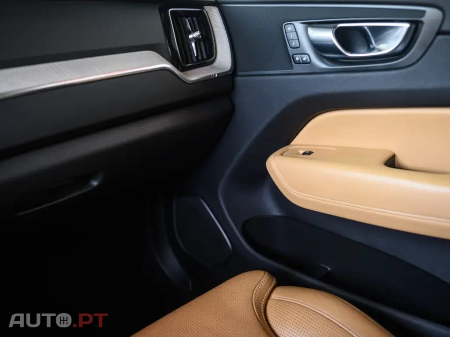 Volvo XC60 2.0 D4 Inscription AWD Geartronic