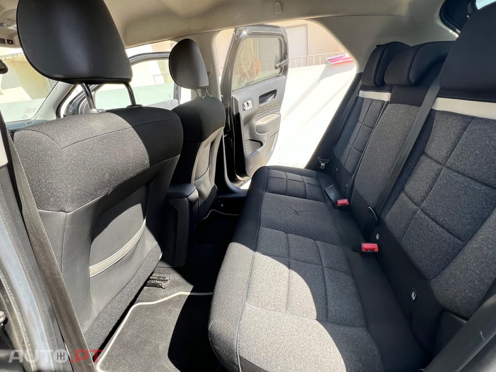 Citroen C4 Cactus 1.2 PureTech Shine Pack