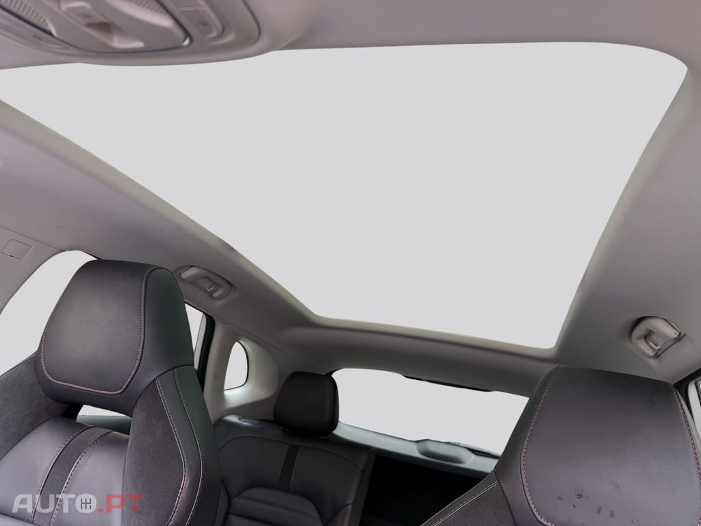 MG EHS PHEV Hybrid Luxury