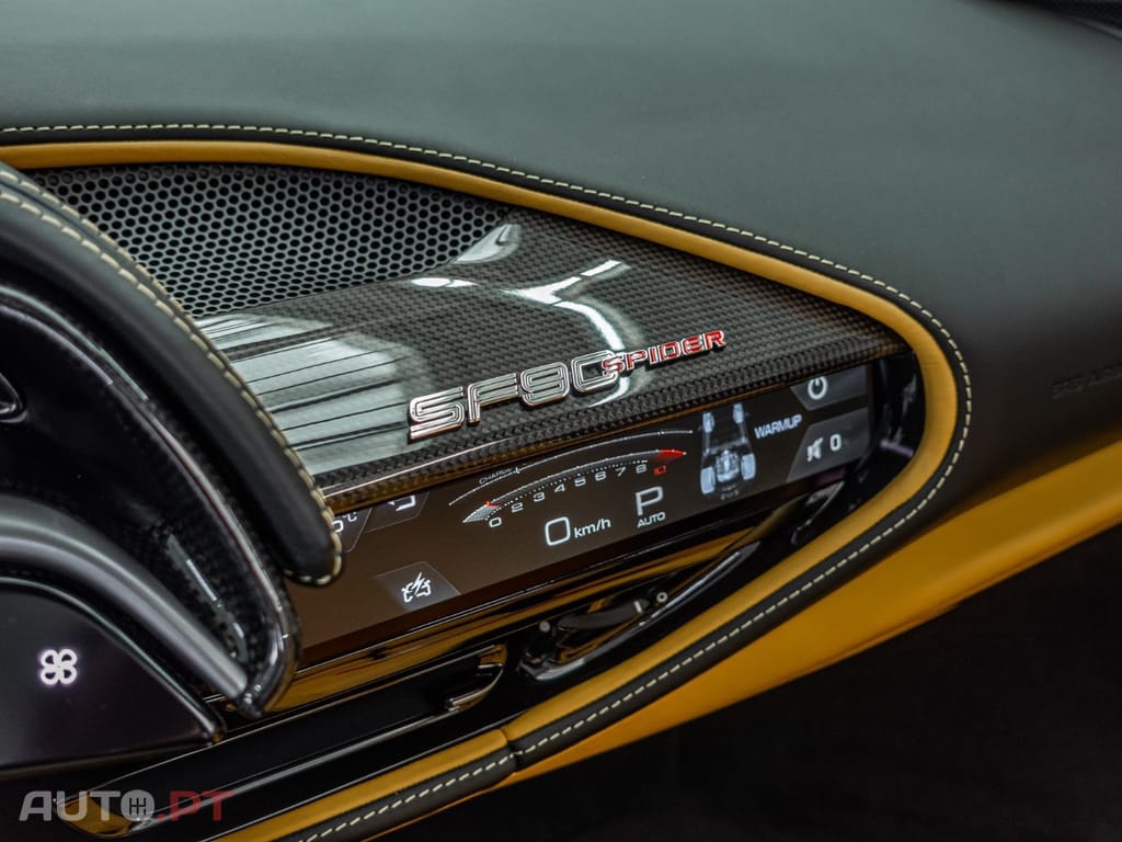 Ferrari SF90 Spider CARBON RacingSeats