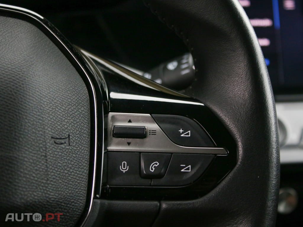 Peugeot 308 PureTech 130 EAT8 Active Pack