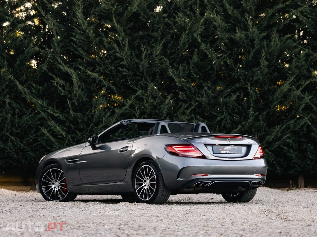 Mercedes-Benz SLC Standard