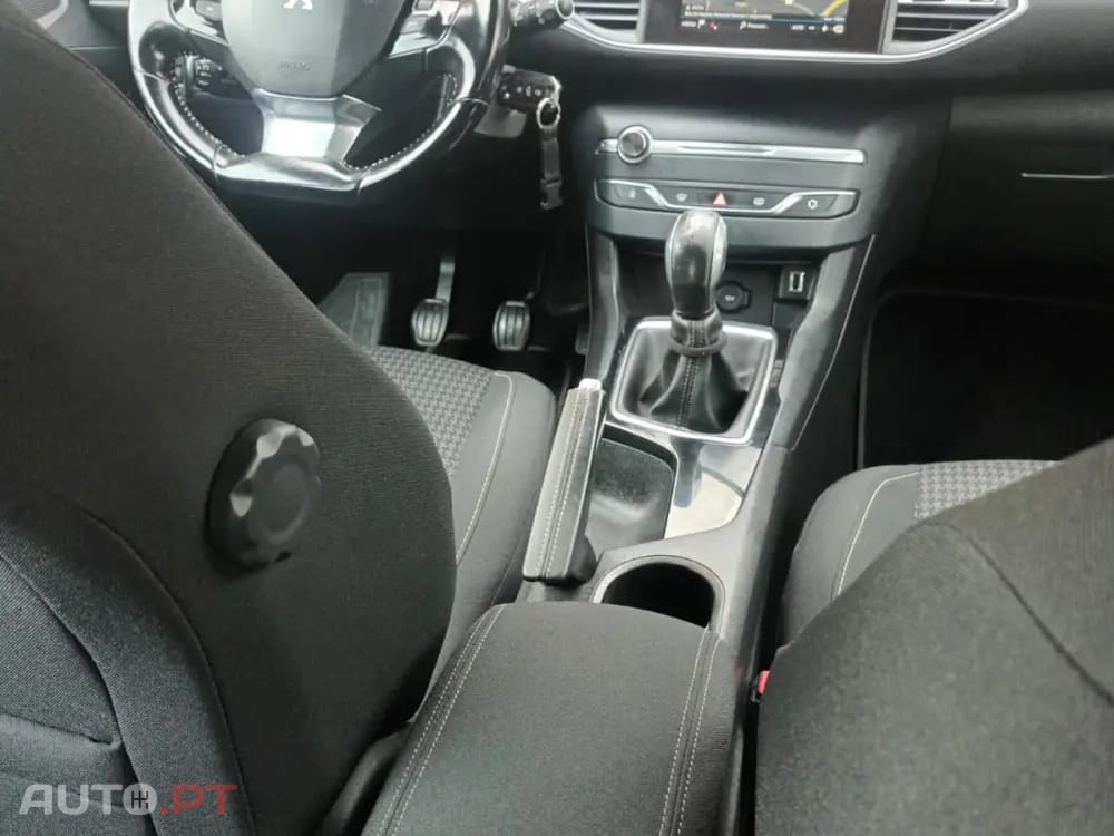 Peugeot 308 1.6 BlueHDi Access