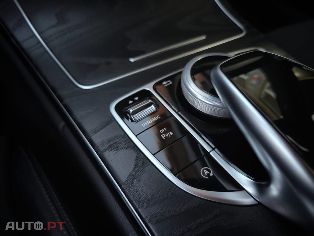 Mercedes-Benz C 220 d Coupe 9G-TRONIC AMG Line