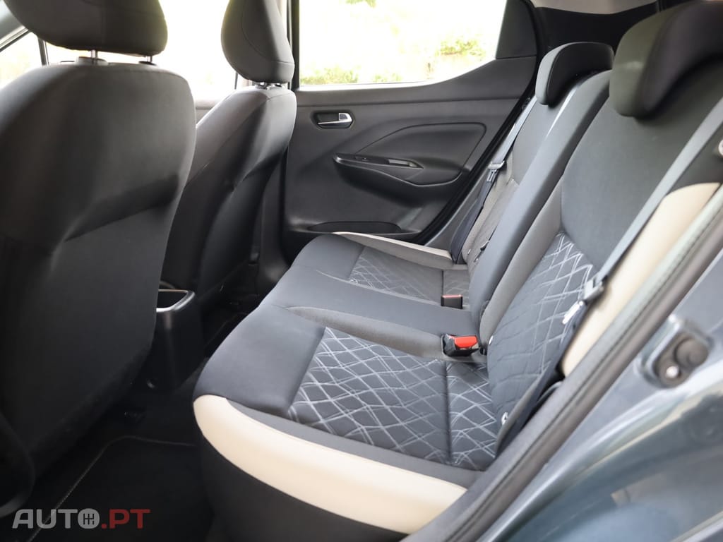 Nissan Micra 1.0 IG-T N-Design Black P: Navy CVT
